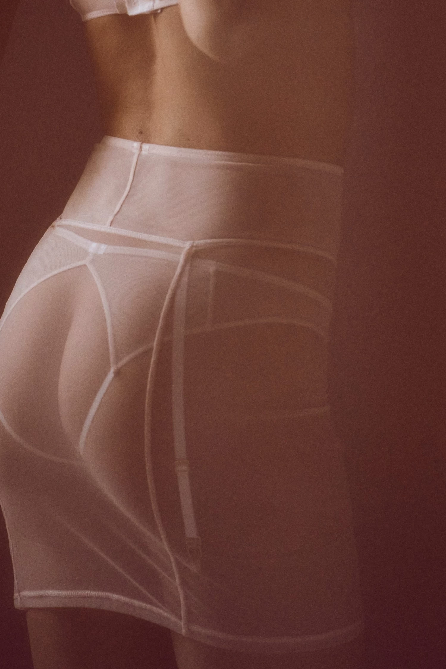 Maison Close Série L’Amoureuse - Justine Hôtel Particulier, Paris 2. 2 Maison Close Série L’Amoureuse - Justine Hôtel Particulier, Paris 2. – Image 2