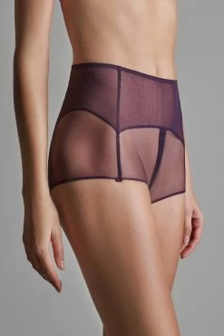 Maison Close Shorty Zippé Porte-Jarretelles - L'Amoureuse 13 Maison Close Shorty Zippé Porte-Jarretelles - L'Amoureuse -Maison Close 560700 l amoureuse pourpre 0155 5