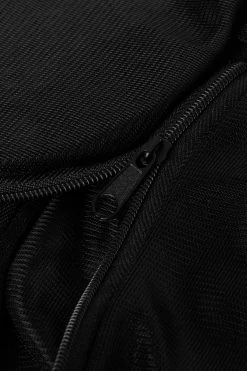 Maison Close Pochon De Lavage Rond -Maison Close 560938 GHOST 3 2560x3840 1