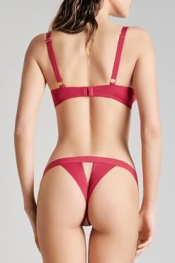 Maison Close String Ouvert - Tapage Nocturne -Maison Close 608005 tapage nocturne rouge 0978 3