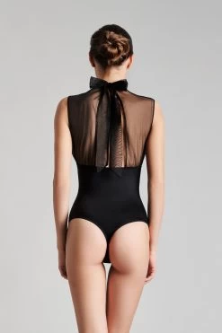 Maison Close Body Foulard - Madame Rêve -Maison Close 608843 2560x3840 madame reve 0761